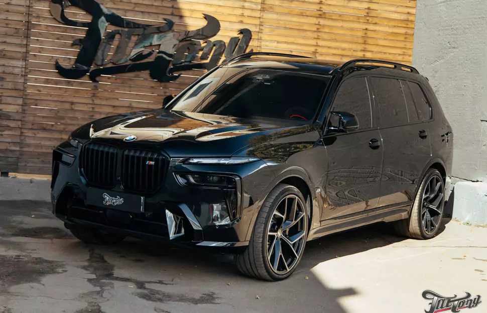 Заменили на BMW X7 Bowers & Wilkins: выполнили комплексную шумоизоляцию салона и построили новую акустическую систему!